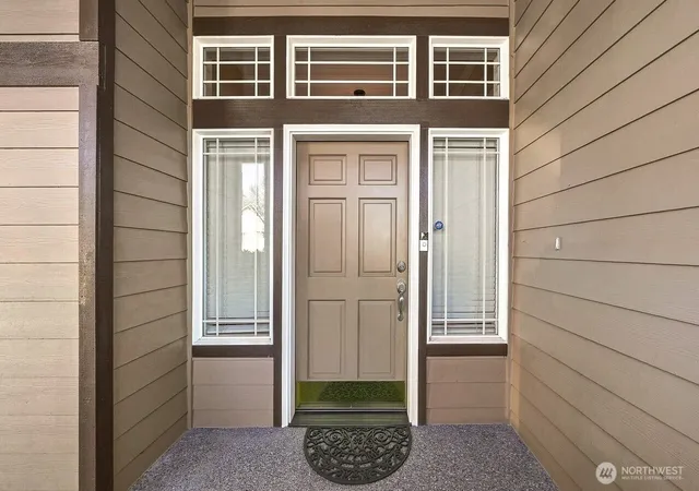 Photo 3 of Single family home for sale at 13915 Se 238th Place, Kent, WA 98042 | MLS# NWM2585335 | Listing updated on 2026-09-28