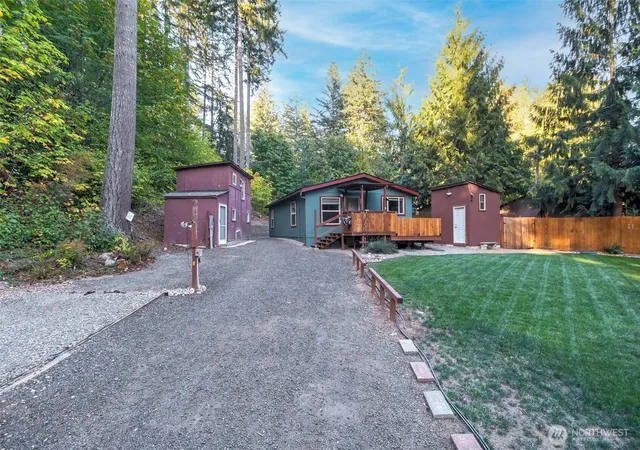 Photo 3 of Manufactured home for sale at 2070 Ne Tahuya River Dr, Tahuya, WA 98588 | MLS# NWM2585342 | Listing updated on 2026-09-25