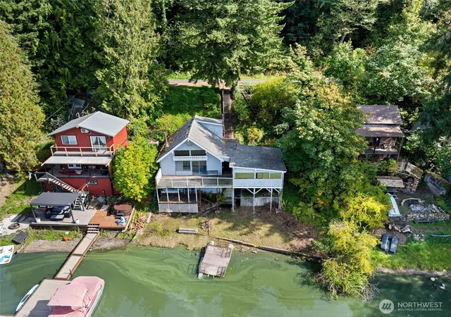 Photo 3 of Single family home for sale at 39304 Ski Park Rd E, Eatonville, WA 98328 | MLS# NWM2585358 | Listing updated on 2026-09-25
