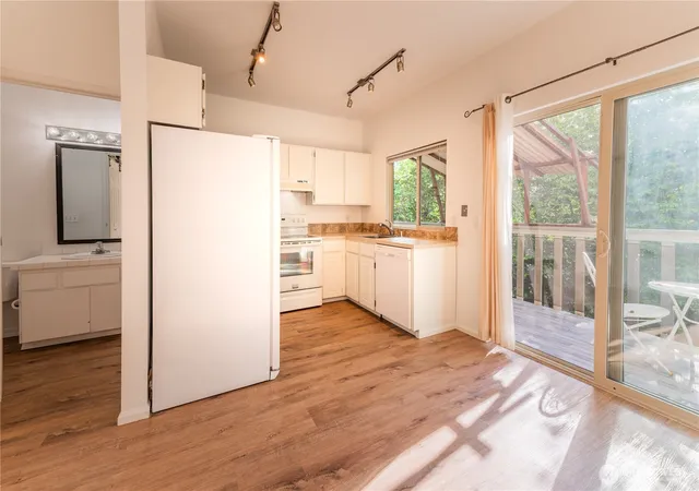 Photo 3 of Townhouse for sale at 4326 156th Street SW #1A, Lynnwood, WA 98087 | MLS# NWM2585361 | Listing updated on 2026-09-28
