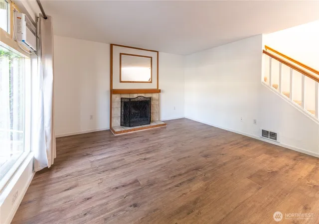 Photo 4 of Townhouse for sale at 4326 156th Street SW #1A, Lynnwood, WA 98087 | MLS# NWM2585361 | Listing updated on 2026-09-28