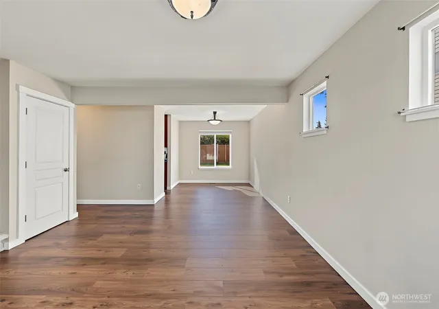 Photo 4 of Single family home for sale at 5137 S 303rd Place, Auburn, WA 98001 | MLS# NWM2585363 | Listing updated on 2026-10-01