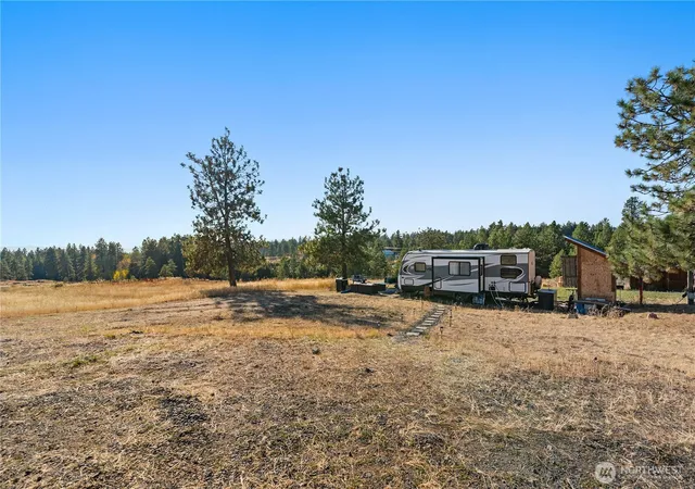 Photo 4 of Land for sale at 303 Sunset Way, East Wenatchee, WA 98802 | MLS# NWM2585372 | Listing updated on 2026-09-30