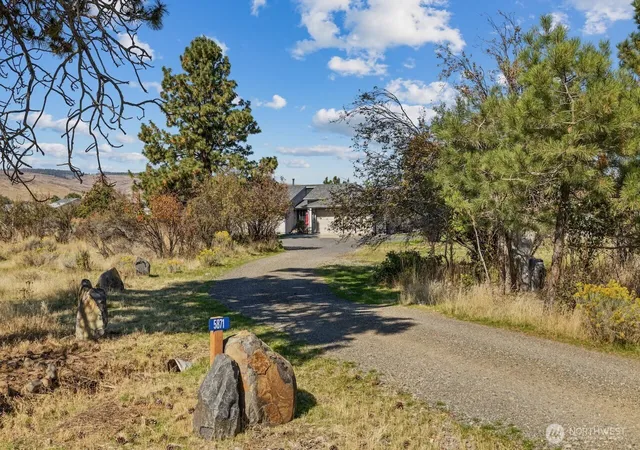 Photo 3 of Single family home for sale at 5871 Cove Rd, Ellensburg, WA 98926 | MLS# NWM2585381 | Listing updated on 2026-09-29