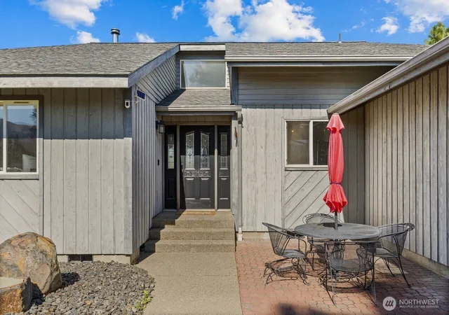 Photo 3 of Single family home for sale at 5871 Cove Rd, Ellensburg, WA 98926 | MLS# NWM2585381 | Listing updated on 2026-09-29