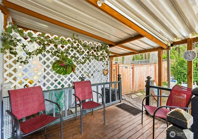 Photo 4 of Manufactured home for sale at 12727 112th Avenue E #13, Puyallup, WA 98374 | MLS# NWM2585382 | Listing updated on 2026-09-24