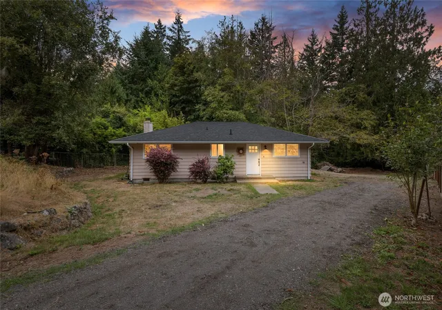 Single family home for sale at 811 Hyak Way, Fox Island, WA 98333 | MLS# NWM2585387