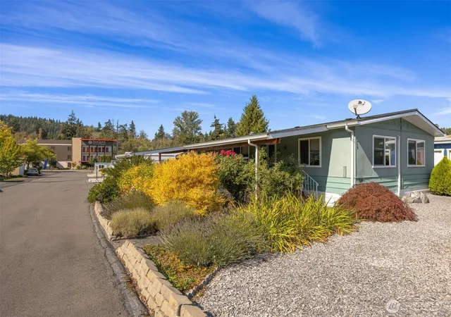 Photo 1 of Manufactured home for sale at 1200 Lincoln St #419, Bellingham, WA 98229 | MLS# NWM2585406 | Listing updated on 2026-09-24