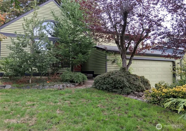 Photo 1 of Single family home for sale at 11912 Se 211th Place, Kent, WA 98031 | MLS# NWM2585410 | Listing updated on 2026-09-25