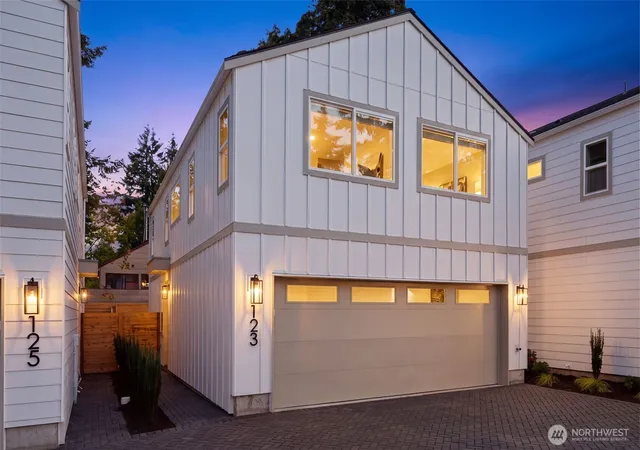 Photo 1 of Single family home for sale at 123 N 136th Street, Seattle, WA 98133 | MLS# NWM2585411 | Listing updated on 2026-09-29