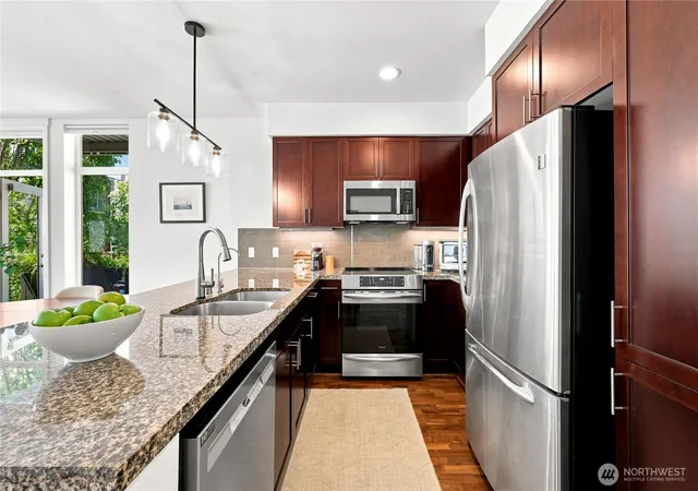 Photo 3 of Townhouse for sale at 130 Harbor Sq Loop Ne #H1, Bainbridge Island, WA 98110 | MLS# NWM2585416 | Listing updated on 2026-10-05
