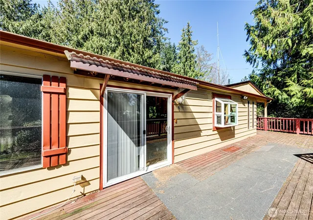 Photo 2 of Sale Pending at 106 S Jensen Rd, Port Angeles, WA 98362 | MLS# NWM2585422 | Listing updated on 2026-09-22