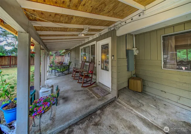 Photo 2 of Single family home for sale at 207 Seattle St W, Rainier, WA 98576 | MLS# NWM2585423 | Listing updated on 2026-10-03
