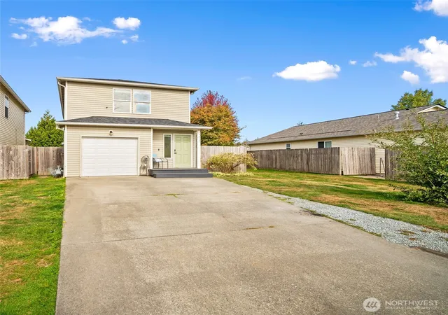 Photo 2 of Single family home for sale at 3417 Rosewood St, Mount Vernon, WA 98273 | MLS# NWM2585434 | Listing updated on 2026-09-30