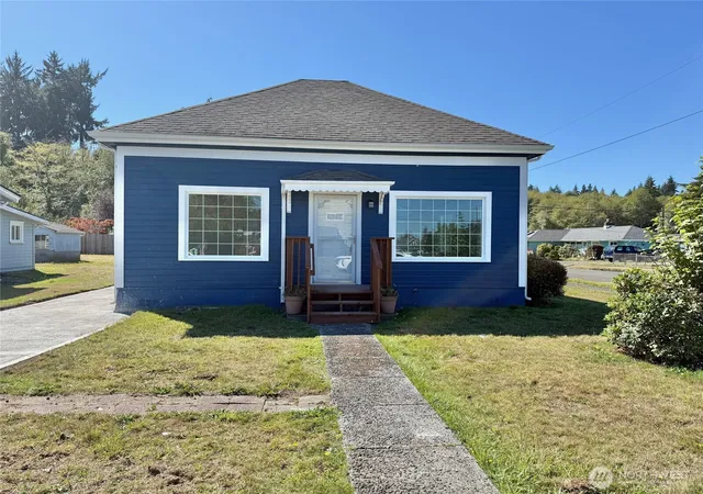 Photo 3 of Sale Pending at 1304 5th Street, Cosmopolis, WA 98537 | MLS# NWM2585440 | Listing updated on 2026-09-28