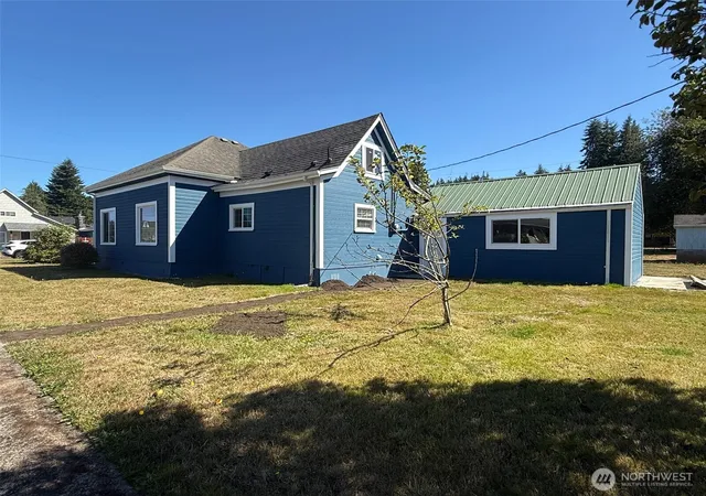 Photo 3 of Sale Pending at 1304 5th Street, Cosmopolis, WA 98537 | MLS# NWM2585440 | Listing updated on 2026-09-28