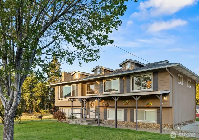 Photo 1 of Sale Pending at 7600 Manastash Rd, Ellensburg, WA 98926 | MLS# NWM2585444 | Listing updated on 2026-09-29