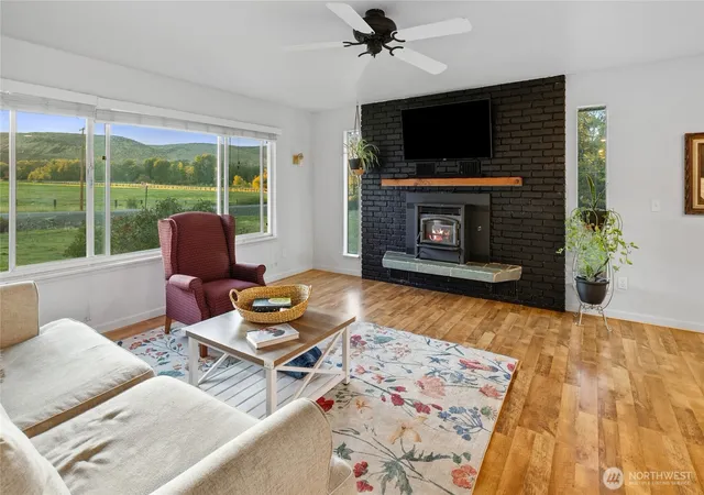 Photo 4 of Sale Pending at 7600 Manastash Rd, Ellensburg, WA 98926 | MLS# NWM2585444 | Listing updated on 2026-09-29