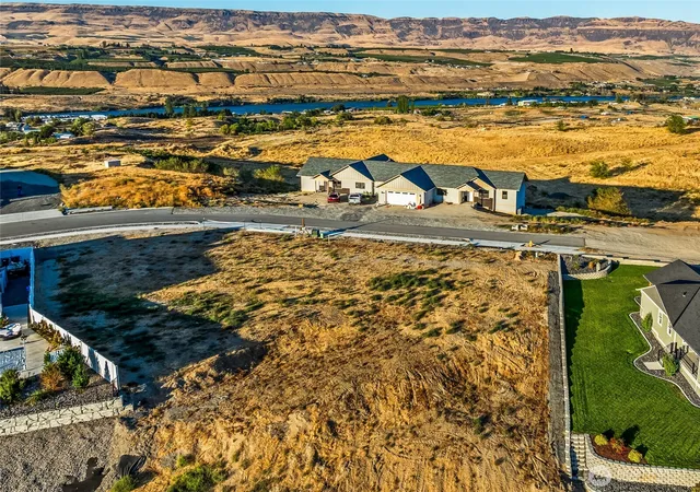 Photo 4 of Land for sale at 76 Tex Frd Dr, Malaga, WA 98828 | MLS# NWM2585462 | Listing updated on 2026-09-23