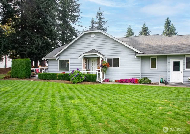 Photo 1 of Sale Pending at 6842 Raspberry Dr #B, Everson, WA 98247 | MLS# NWM2585473 | Listing updated on 2026-10-01
