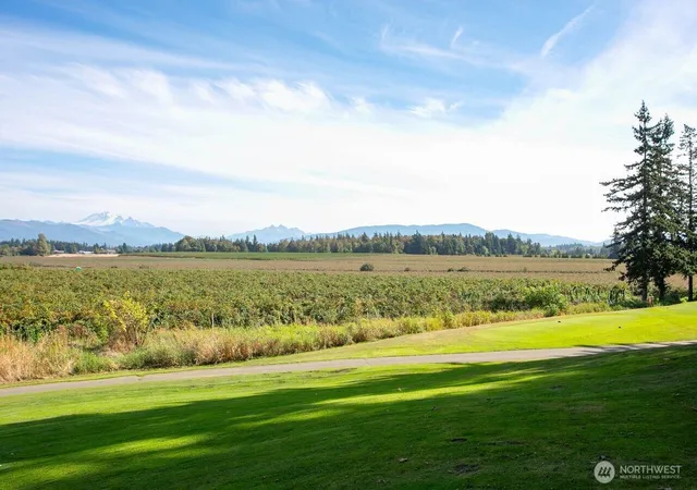 Photo 3 of Sale Pending at 6842 Raspberry Dr #B, Everson, WA 98247 | MLS# NWM2585473 | Listing updated on 2026-10-01