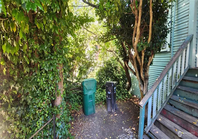 Photo 2 of Single family home for sale at 1016 Ne 69th Street, Seattle, WA 98115 | MLS# NWM2585474 | Listing updated on 2026-09-29