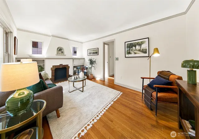 Photo 4 of Sale Pending at 5053 Baker Ave NW, Seattle, WA 98107 | MLS# NWM2585479 | Listing updated on 2026-09-29
