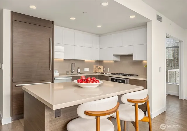 Photo 3 of Condo for sale at 588 Bell St #2606S, Seattle, WA 98121 | MLS# NWM2585488 | Listing updated on 2026-10-01