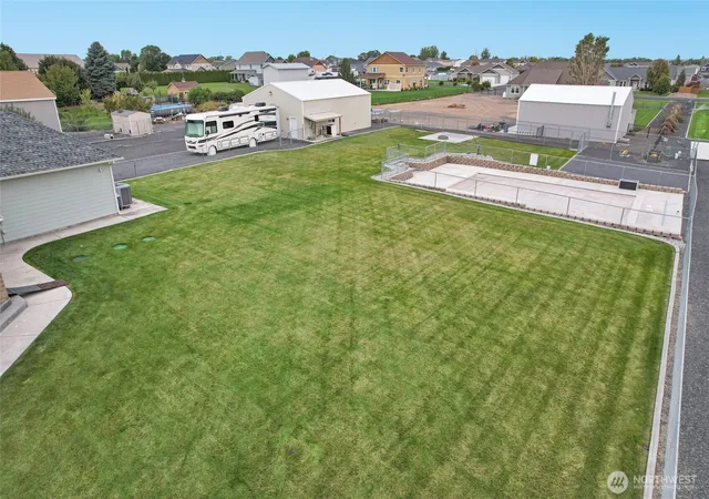 Photo 4 of Single family home for sale at 10306 Rd 56 NE, Moses Lake, WA 98837 | MLS# NWM2585496 | Listing updated on 2026-10-08