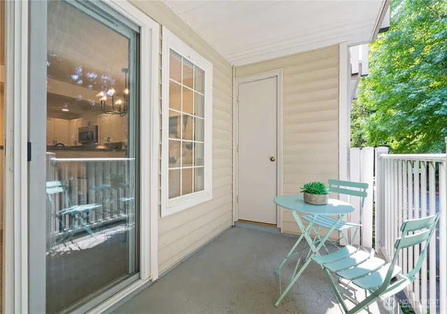 Photo 4 of Condo for sale at 1628 118th Avenue SE #F217, Bellevue, WA 98005 | MLS# NWM2585512 | Listing updated on 2026-09-27