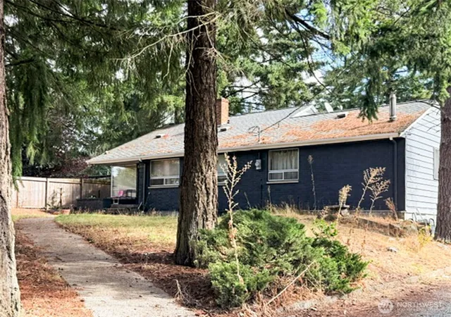 Photo 1 of Sale Pending at 11650 3rd Avenue S, Seattle, WA 98168 | MLS# NWM2585513 | Listing updated on 2026-09-23