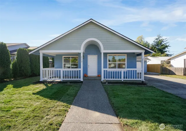 Single family home for sale at 313 S 28th Street, Mount Vernon, WA 98274 | MLS# NWM2585518