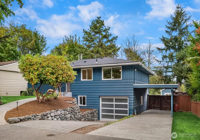 Photo 2 of Sale Pending at 3608 Ne 103rd Street, Seattle, WA 98125 | MLS# NWM2585524 | Listing updated on 2026-09-29