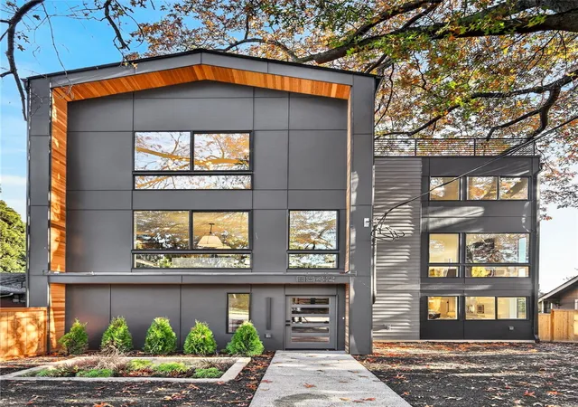 Single family home for sale at 8542 Interlake Ave N, Seattle, WA 98103 | MLS# NWM2585526
