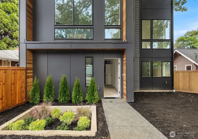 Photo 1 of Single family home for sale at 8542 Interlake Ave N, Seattle, WA 98103 | MLS# NWM2585526 | Listing updated on 2026-10-16