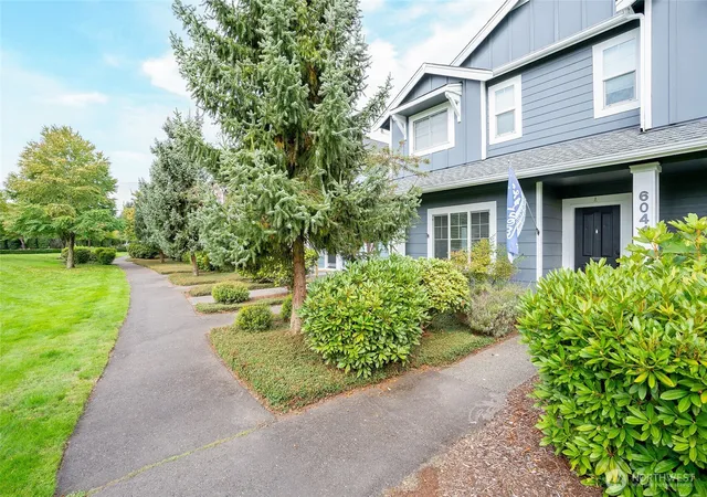 Photo 2 of Condo for sale at 6041 Illinois Ln Se #B, Lacey, WA 98513 | MLS# NWM2585527 | Listing updated on 2026-09-28