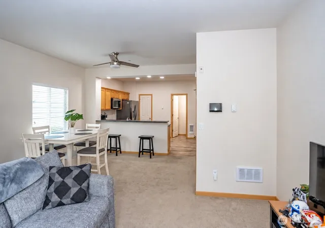 Photo 4 of Condo for sale at 6041 Illinois Ln SE #B, Lacey, WA 98513 | MLS# NWM2585527 | Listing updated on 2026-09-28