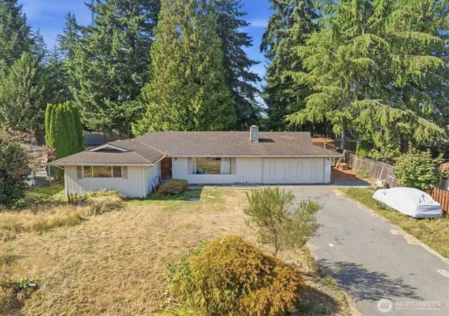 Photo 2 of Sale Pending at 9420 24th Avenue, Everett, WA 98208 | MLS# NWM2585539 | Listing updated on 2026-09-28