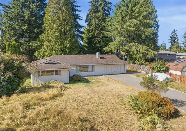 Photo 3 of Sale Pending at 9420 24th Avenue, Everett, WA 98208 | MLS# NWM2585539 | Listing updated on 2026-09-28