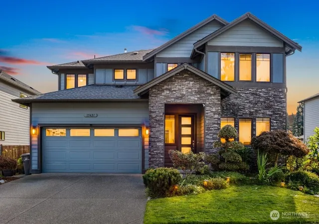 Photo 1 of Single family home for sale at 15421 8th Avenue W, Lynnwood, WA 98087 | MLS# NWM2585542 | Listing updated on 2026-09-25
