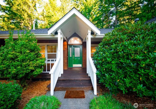 Photo 3 of Single family home for sale at 15906 Lindsay Rd Se, Yelm, WA 98597 | MLS# NWM2585546 | Listing updated on 2026-10-01