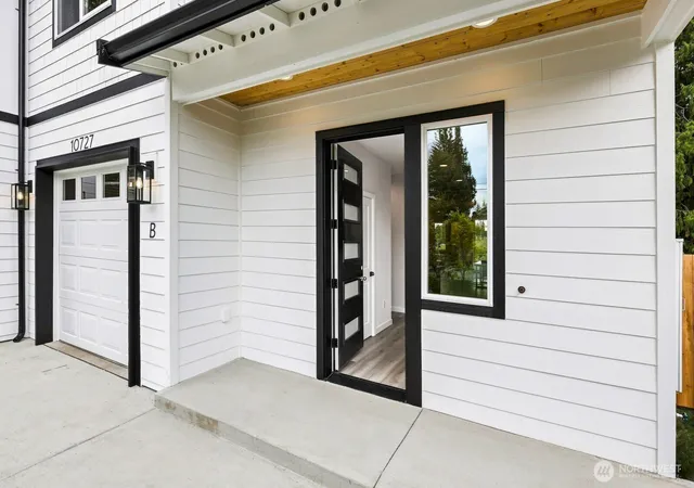 Photo 3 of Townhouse for sale at 10727 28th Street Ne #A, Lake Stevens, WA 98258 | MLS# NWM2585552 | Listing updated on 2026-09-25