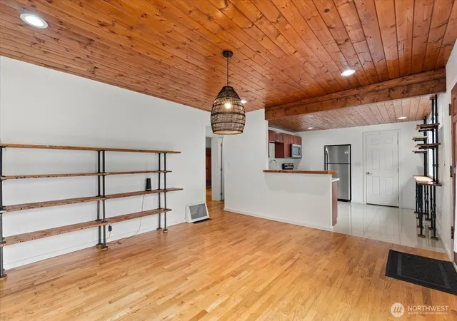 Photo 4 of Single family home for sale at 234 SW 208th Street, Normandy Park, WA 98166 | MLS# NWM2585561 | Listing updated on 2026-09-29