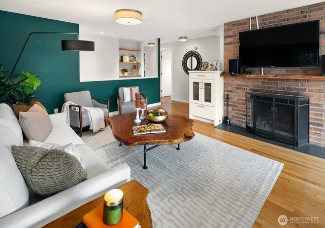 Photo 3 of Single family home for sale at 6842 25th Avenue Ne, Seattle, WA 98115 | MLS# NWM2585565 | Listing updated on 2026-10-01