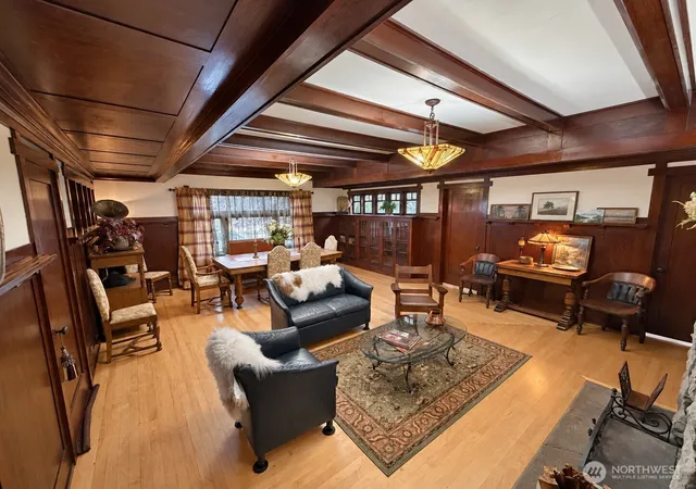 Photo 4 of Single family home for sale at 525 N Iron St, Centralia, WA 98531 | MLS# NWM2585571 | Listing updated on 2026-09-22