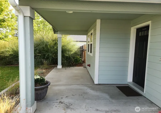 Photo 3 of Single family home for sale at 5149 Pinehurst St, West Richland, WA 99353 | MLS# NWM2585572 | Listing updated on 2026-09-25