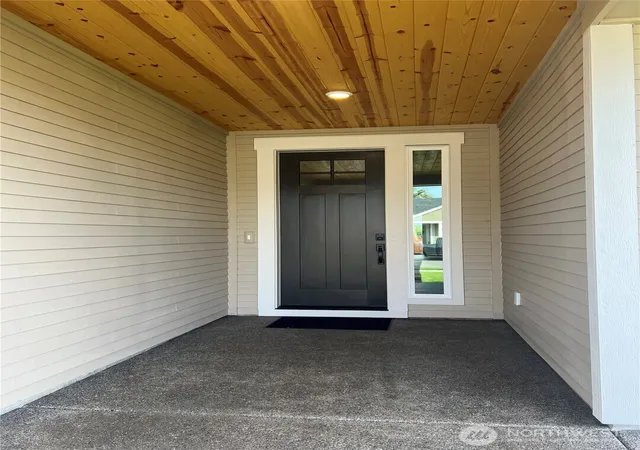 Photo 3 of Single family home for sale at 662 Thompson (lot 15) Dr, Enumclaw, WA 98022 | MLS# NWM2585577 | Listing updated on 2026-10-01