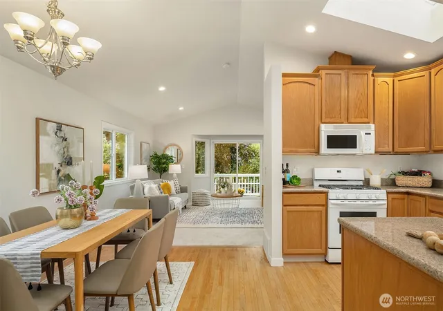 Photo 4 of Sale Pending at 14032 Wayne Pl N, Seattle, WA 98133 | MLS# NWM2585590 | Listing updated on 2026-09-26