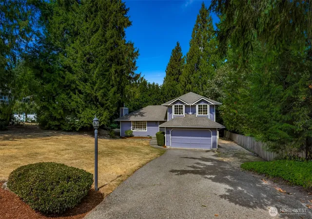 Photo 3 of Single family home for sale at 14102 Ne 86th Court, Redmond, WA 98052 | MLS# NWM2585596 | Listing updated on 2026-09-24