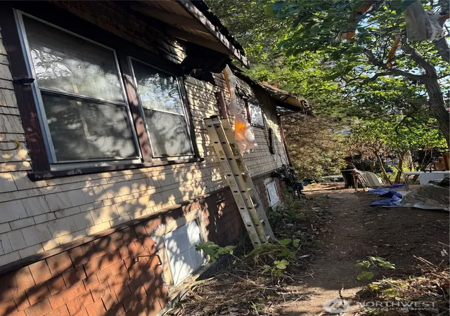 Photo 4 of Single family home for sale at 1538 NW 61st Street, Seattle, WA 98107 | MLS# NWM2585603 | Listing updated on 2026-10-01